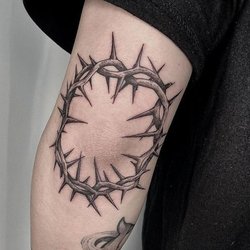 Tatouage coude homme